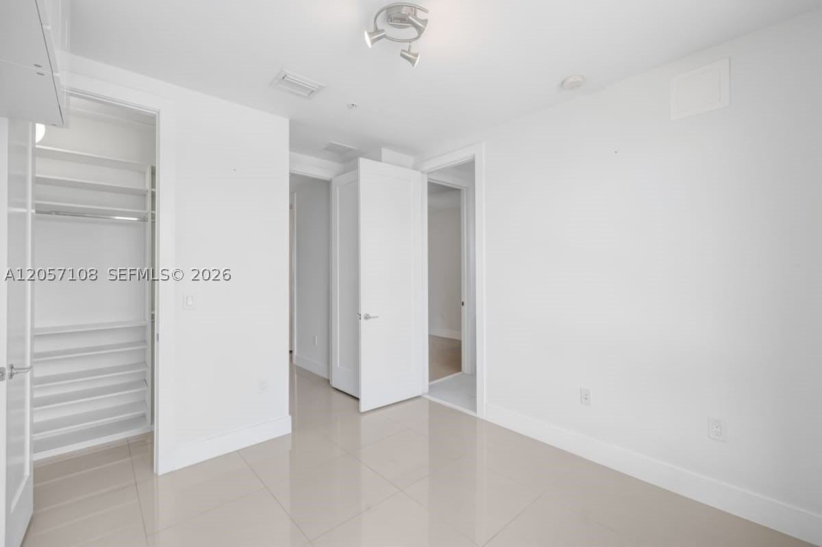 10471 Nw 66th St - Photo 2 of 50