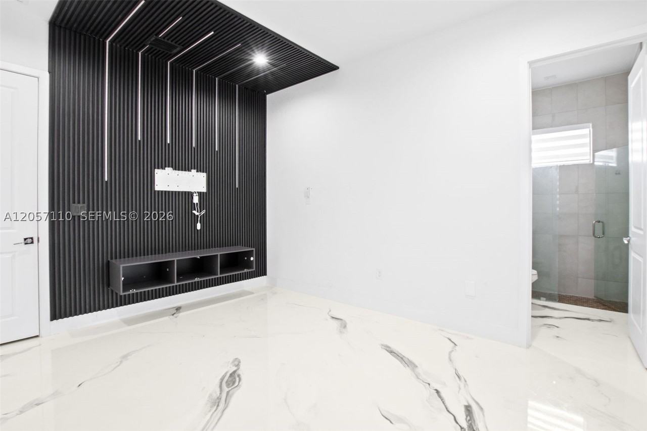 17745 Sw 45th St #0 - Photo 5 of 16
