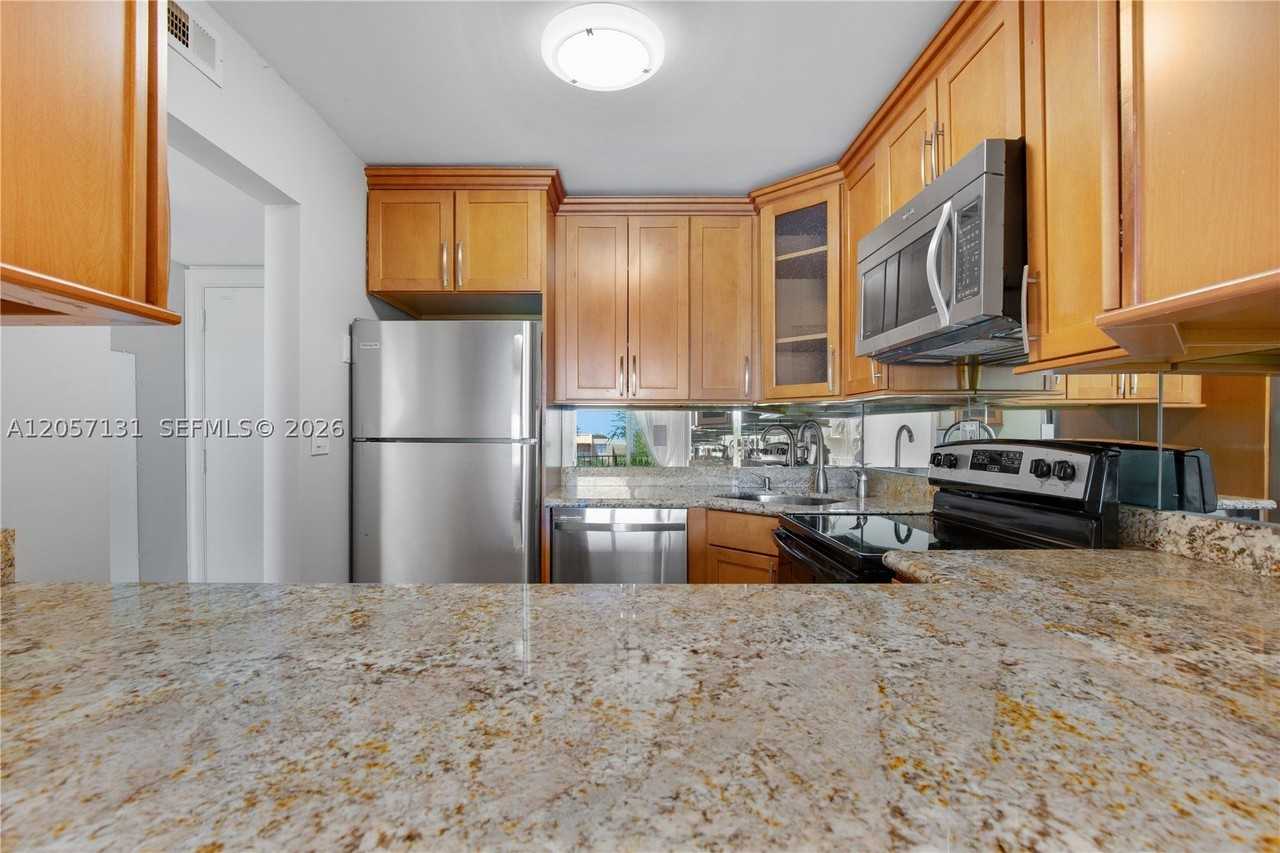 13120 Sw 92nd Ave #B409 - Photo 4 of 34