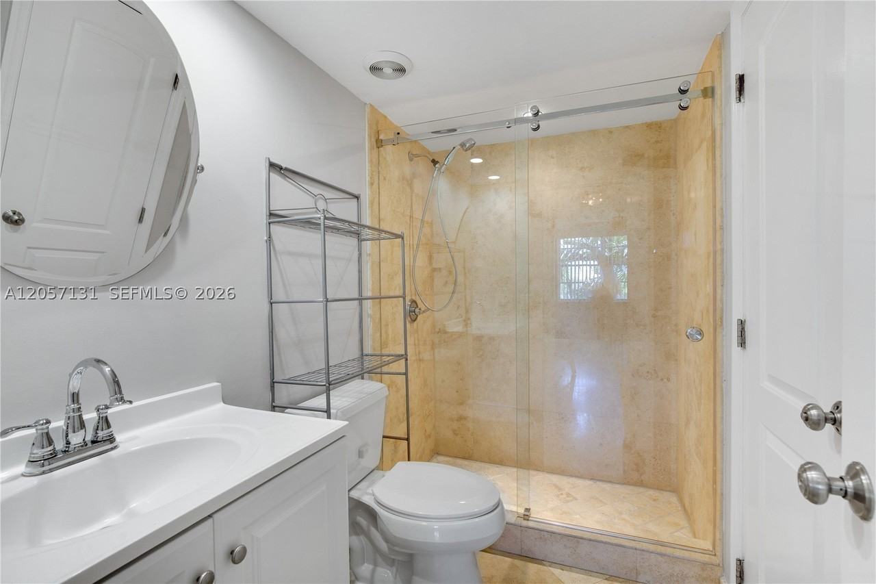 13120 Sw 92nd Ave #B409 - Photo 5 of 34