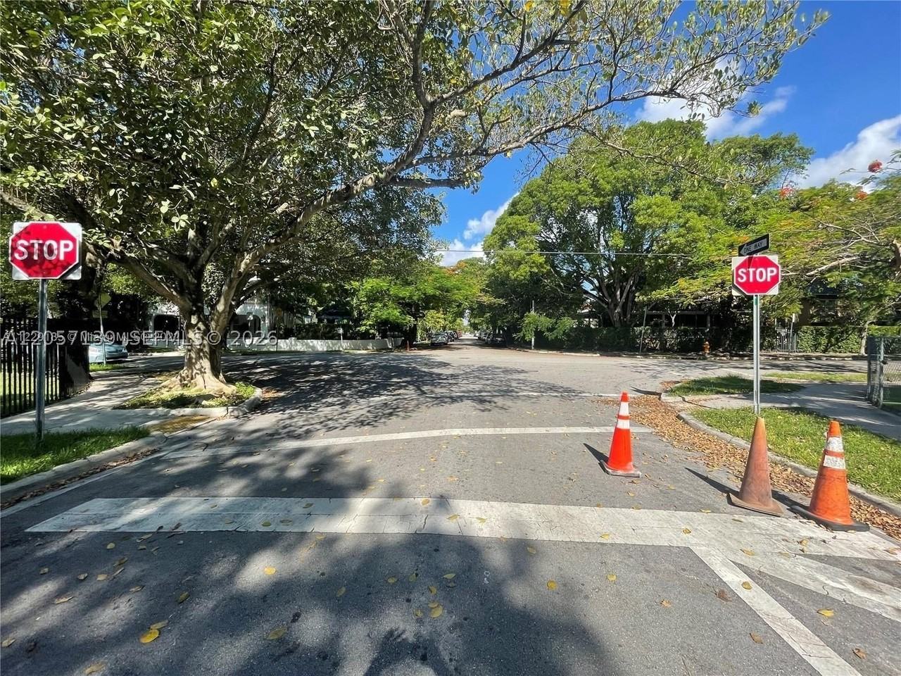 1520 Sw 10th St - Photo 3 of 23