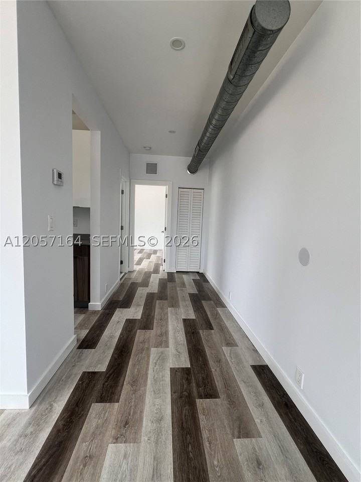 1814 Sw 22nd Ave #11 - Photo 7 of 17