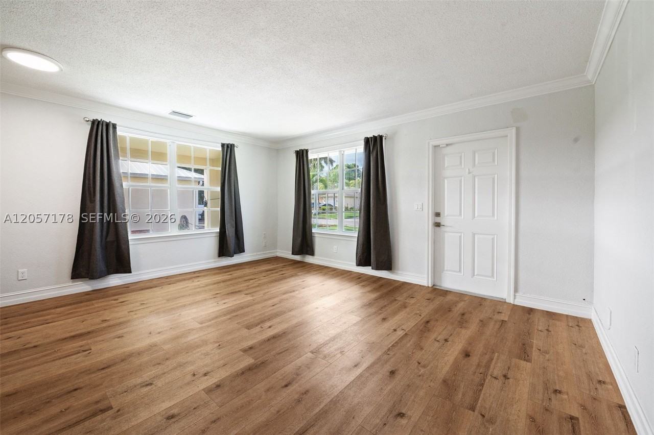 6894 3rd St - Photo 3 of 20