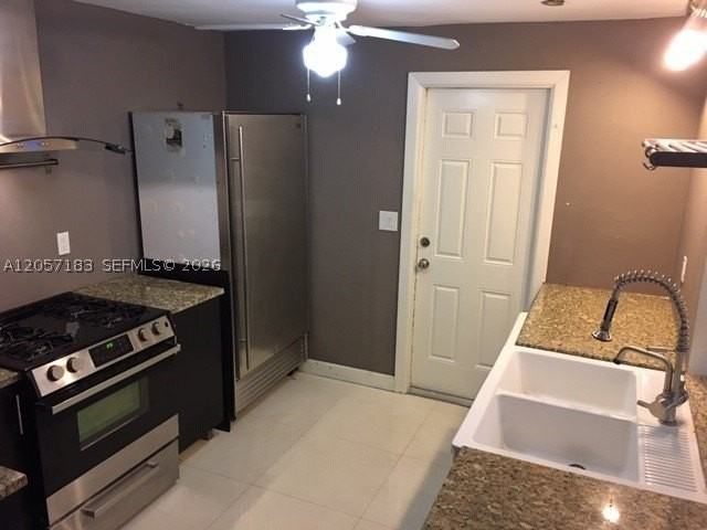 7521 Nw 23rd St #0 - Photo 4 of 12
