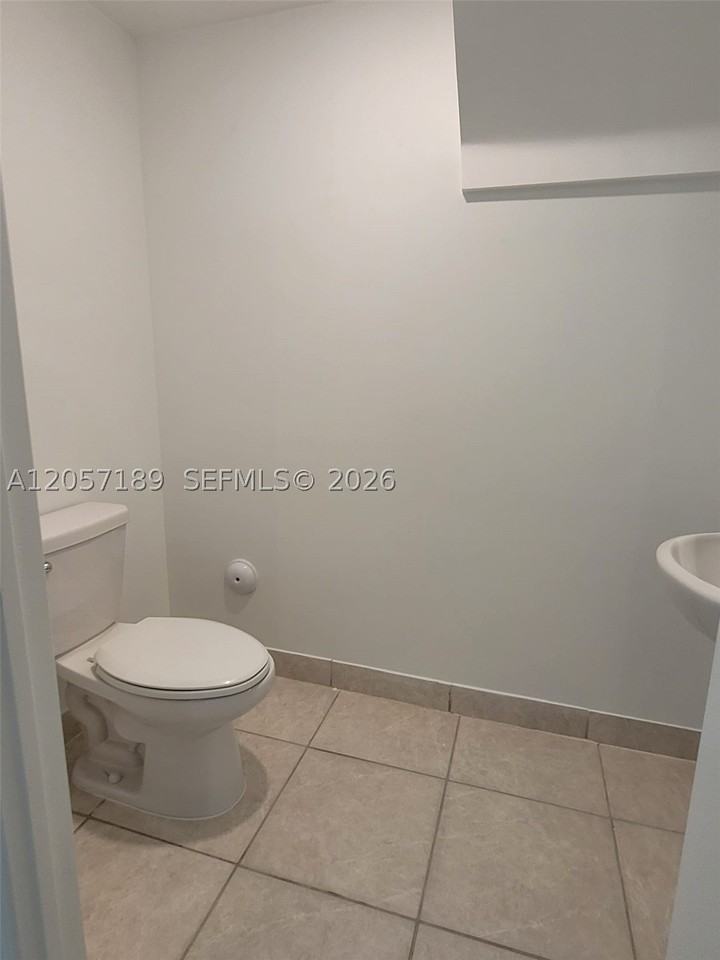 2685 Se 13th St #2685 - Photo 6 of 18