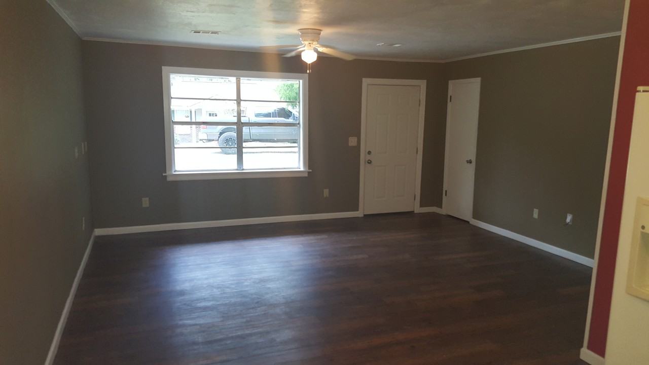 9 Elm St - Photo 2 of 9