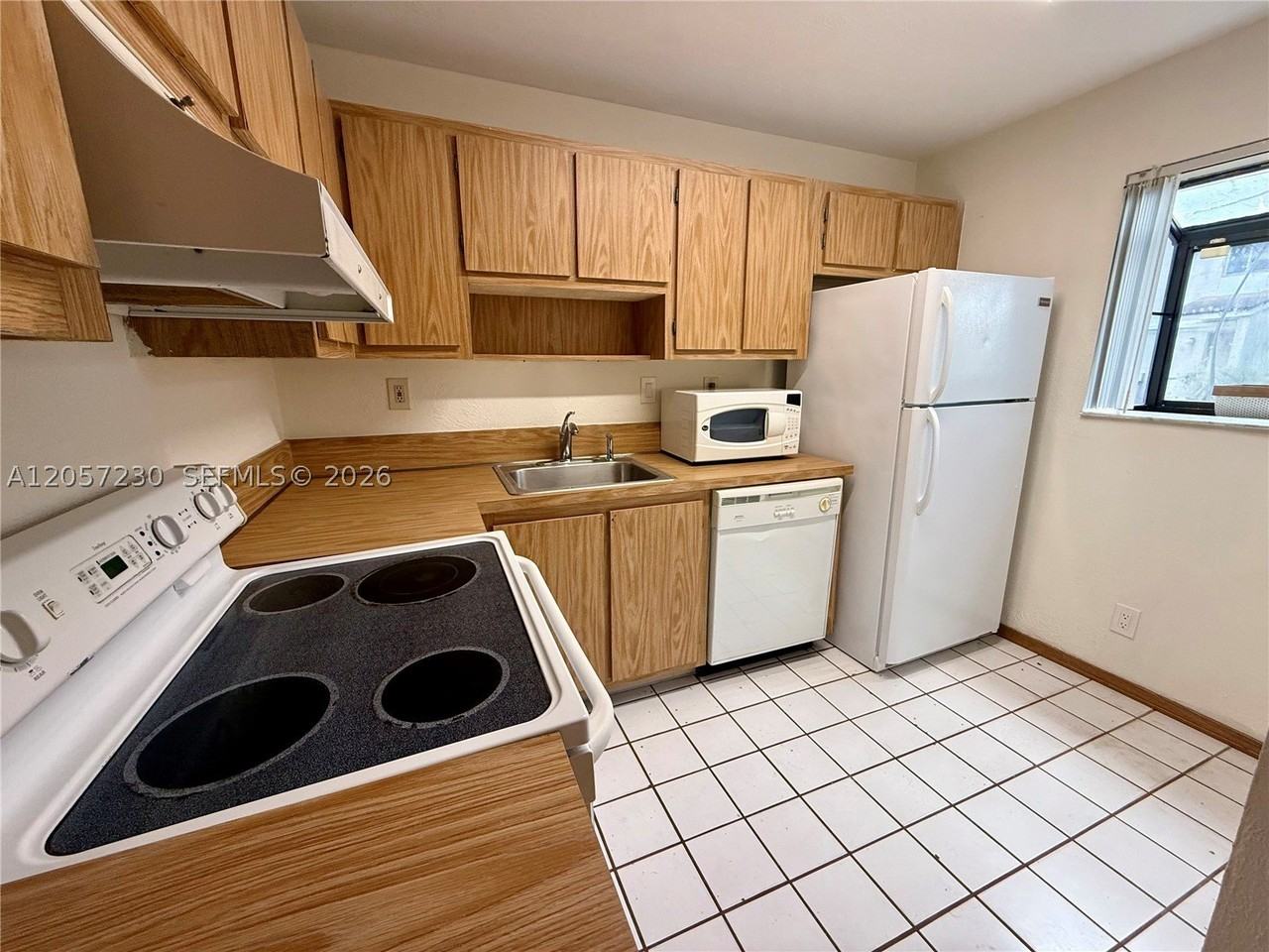 114 Gardens Dr #104 - Photo 5 of 13