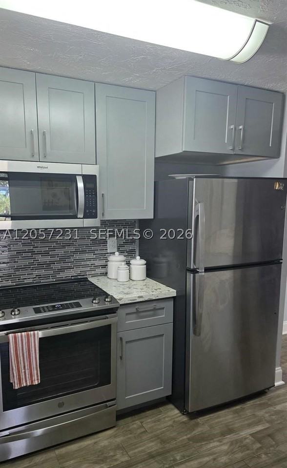 524 Osprey Dr #10B - Photo 5 of 23