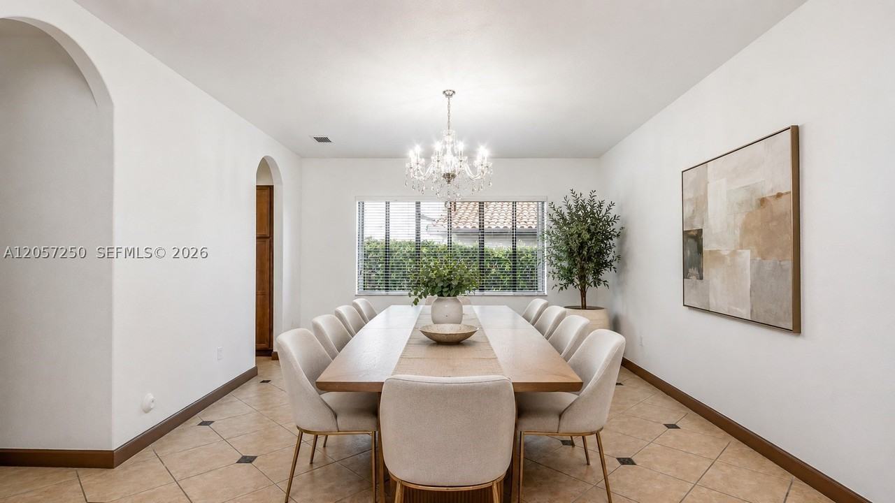 7833 Sw 194th Ter - Photo 4 of 44