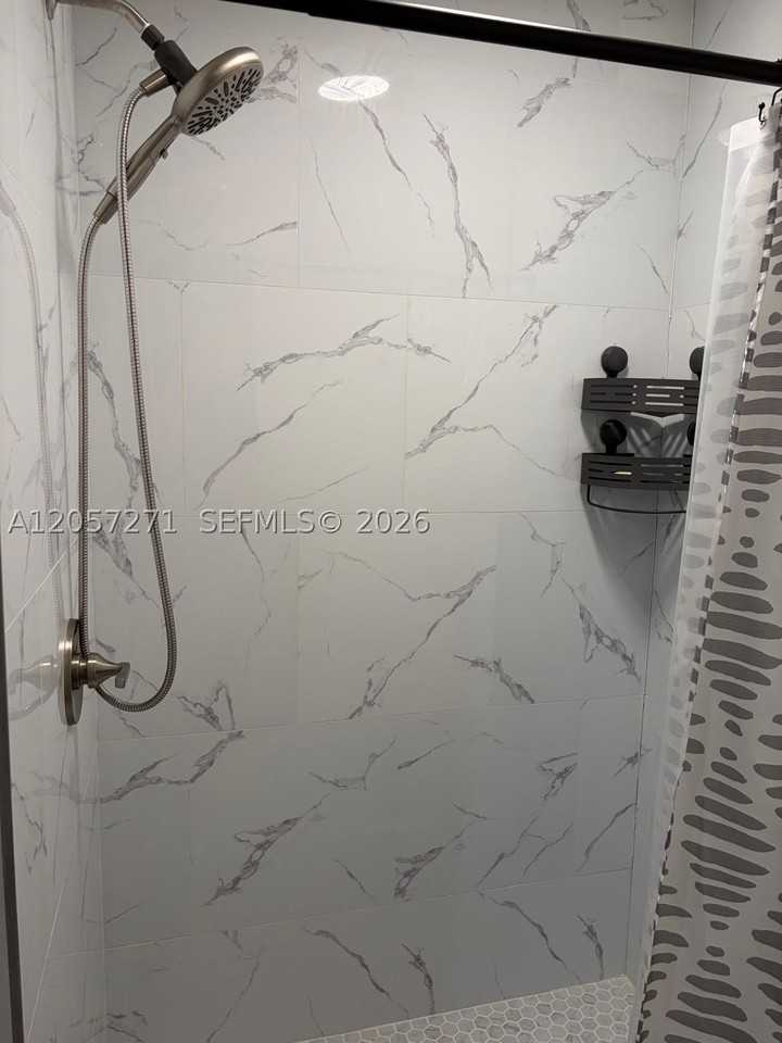 840 Ne 159th St #1 - Photo 2 of 6