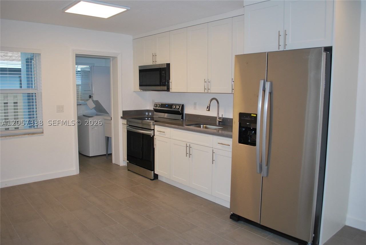 3641 Ne 1st Ter #3641 - Photo 2 of 8
