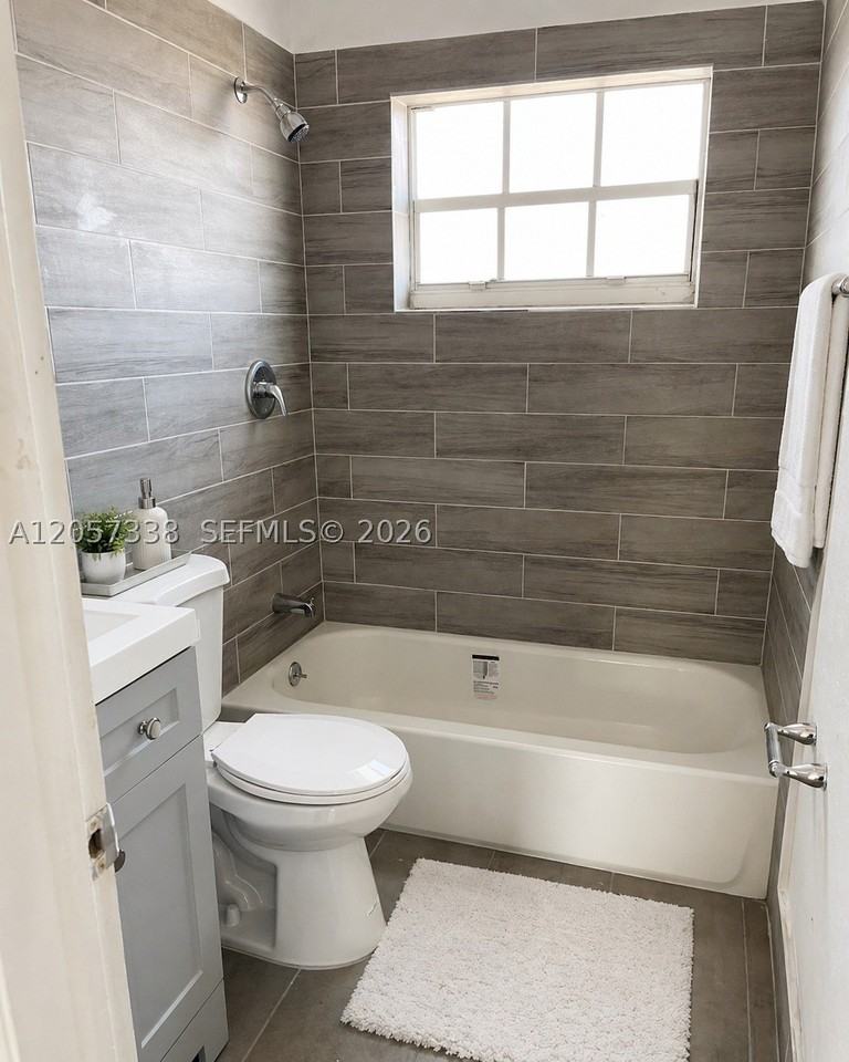 3641 Ne 1st Ter #3641 - Photo 7 of 8