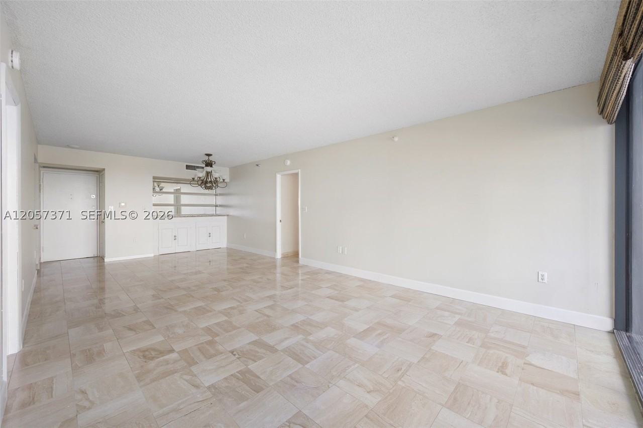 20505 E Country Club Dr #1434 - Photo 5 of 26