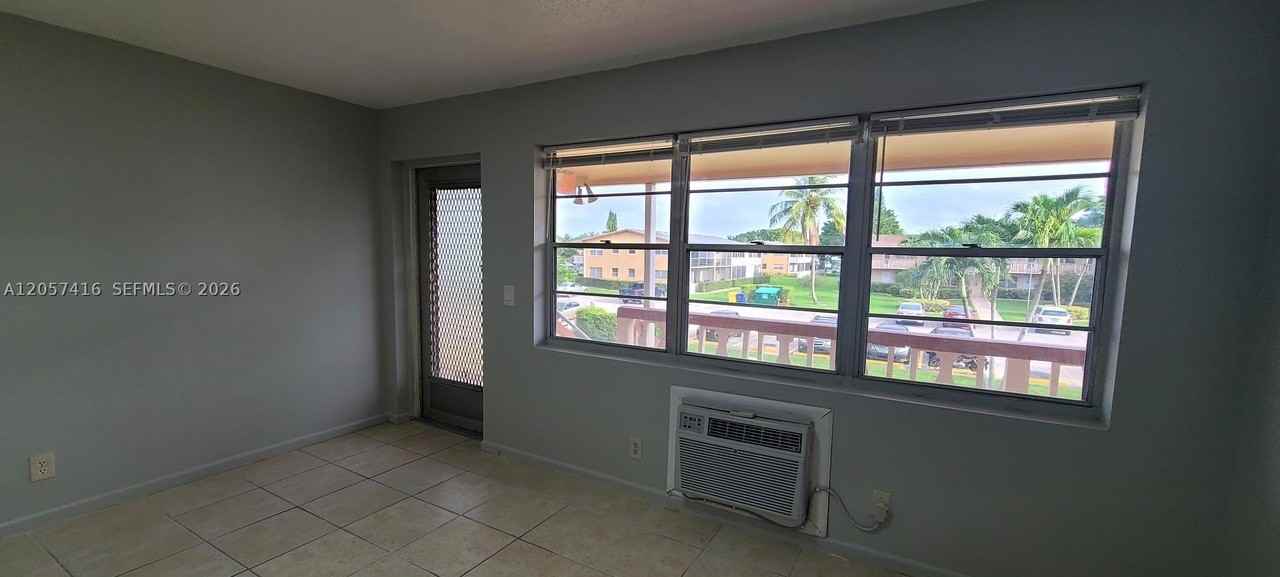 125 Canterbury E #125 - Photo 2 of 35