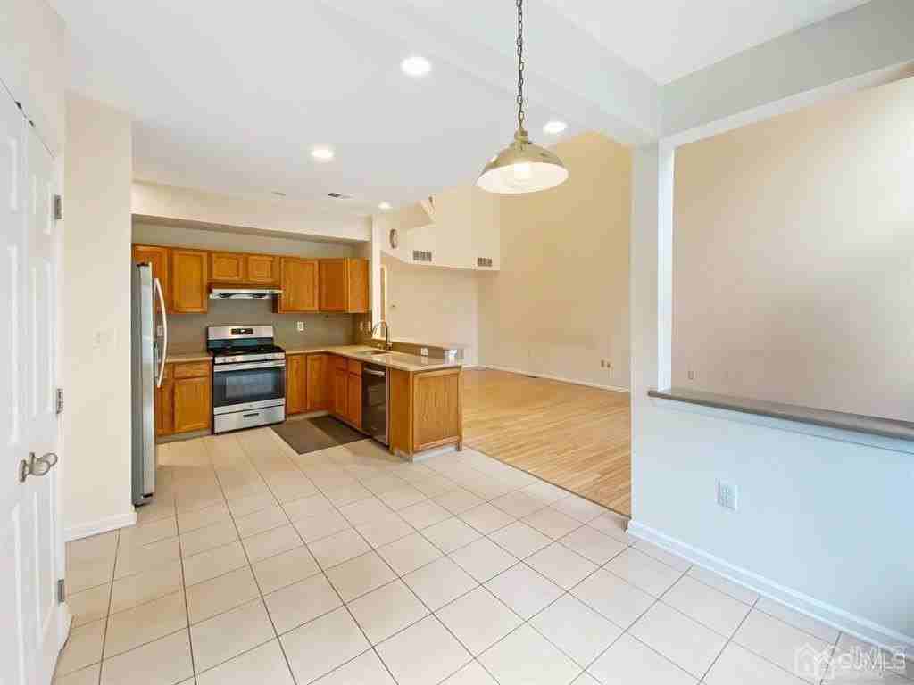 48 Berkshire Way - Photo 5 of 22