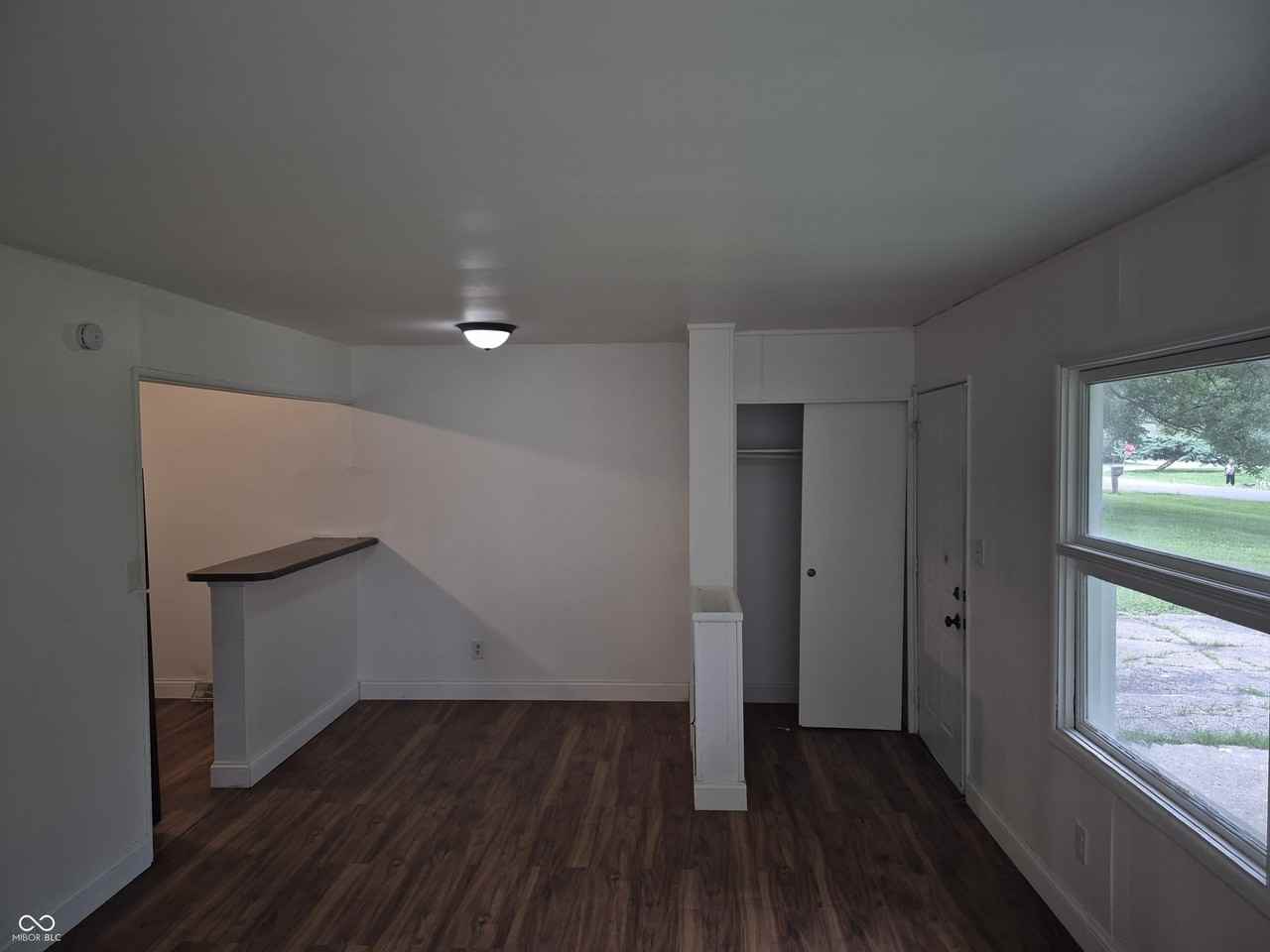 2725 Kristen Dr W - Photo 4 of 23