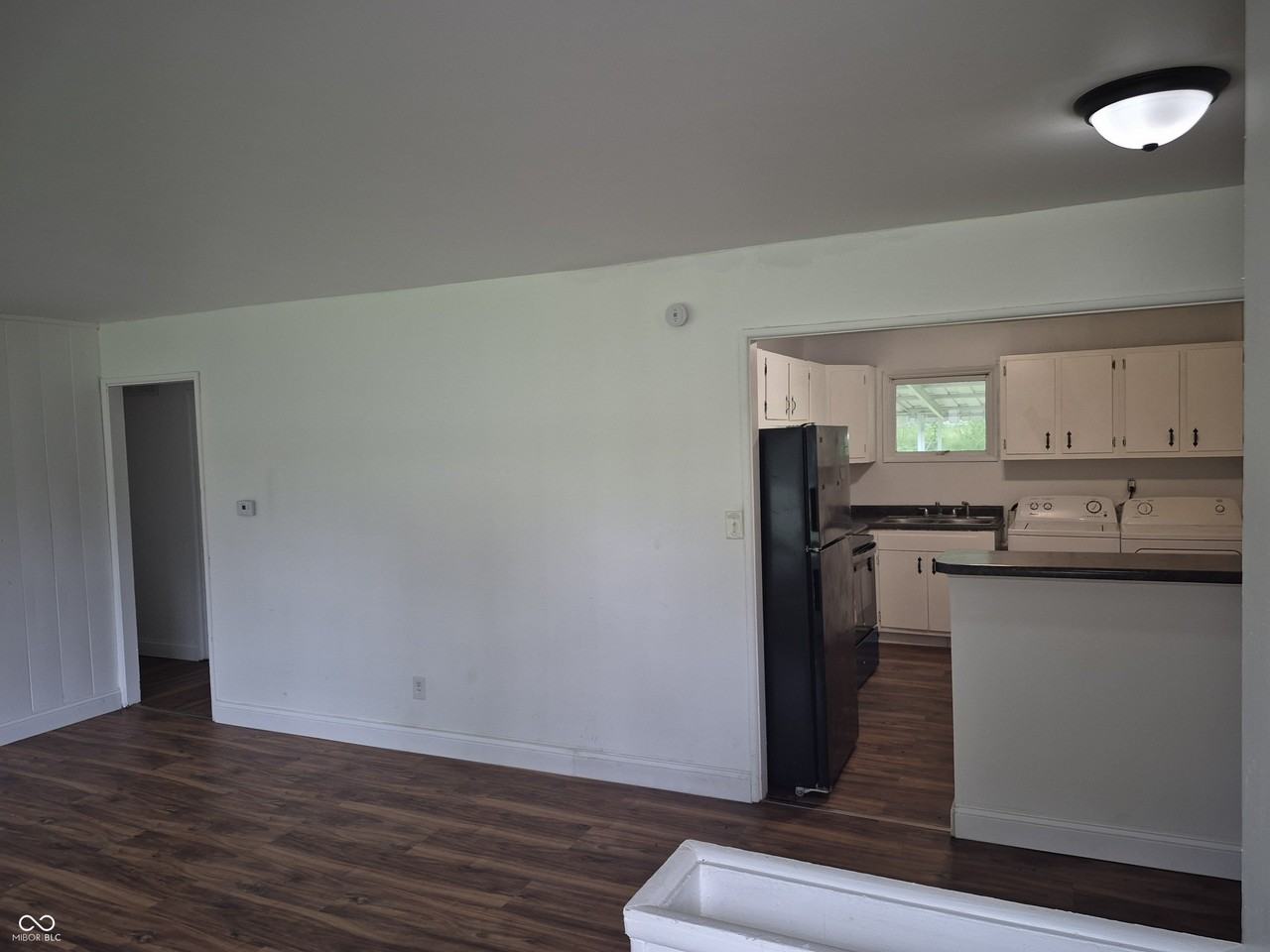 2725 Kristen Dr W - Photo 6 of 23