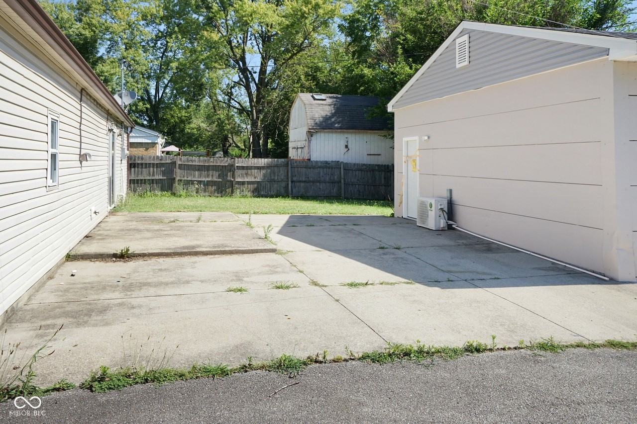 3375 Payton Ave - Photo 6 of 34