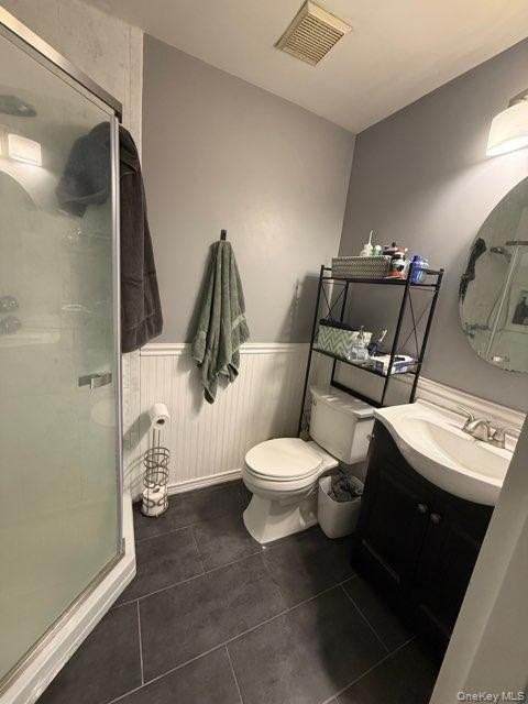380 Clubhouse Ct - Photo 3 of 8