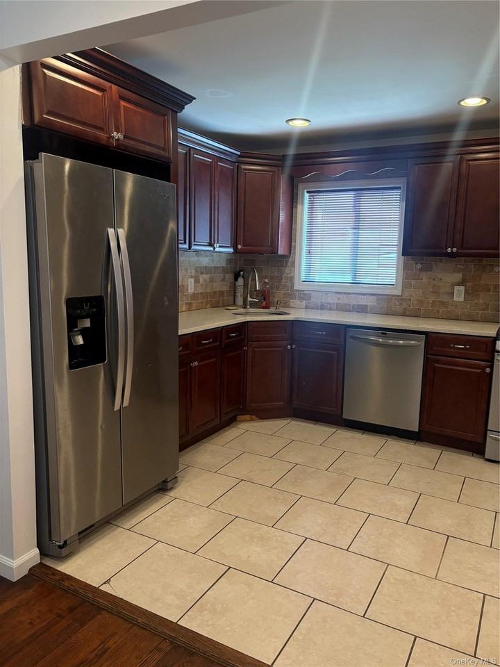 125 Washington Ave - Photo 2 of 21