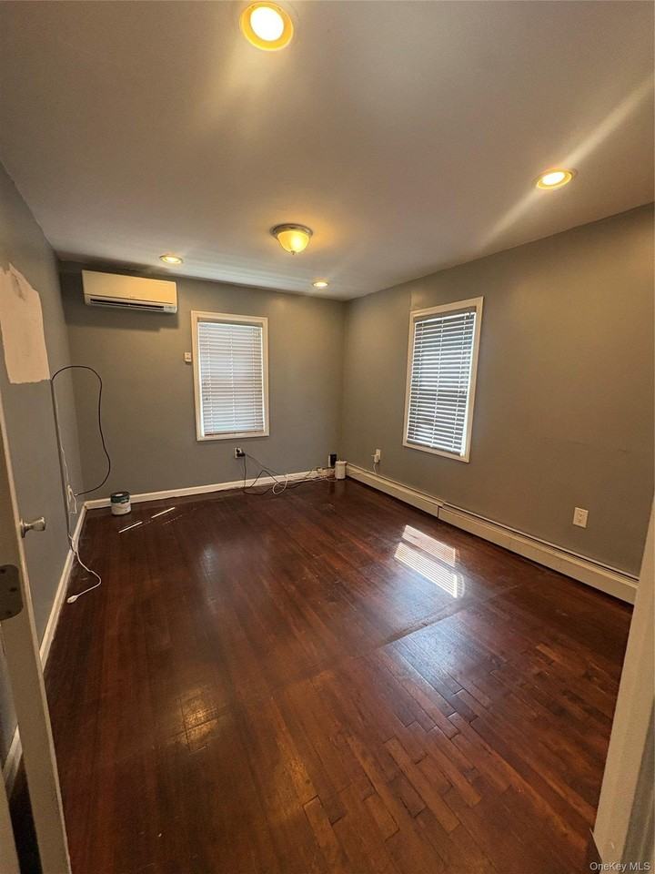 125 Washington Ave - Photo 5 of 21