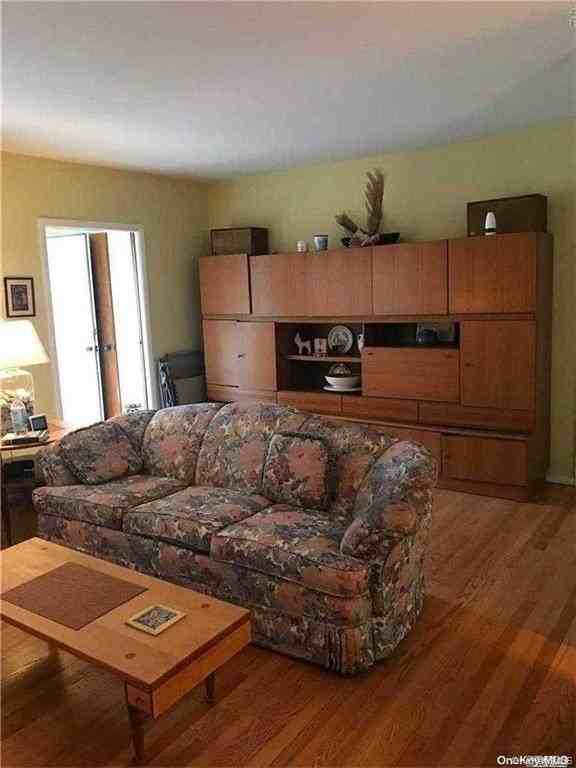 90 Mohawk Ave - Photo 7 of 7