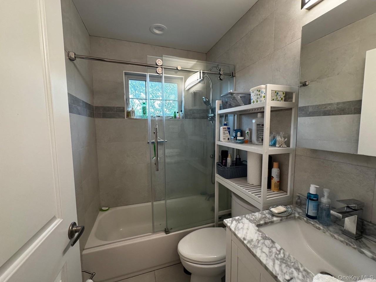 621 E Olive St #2 - Photo 7 of 23