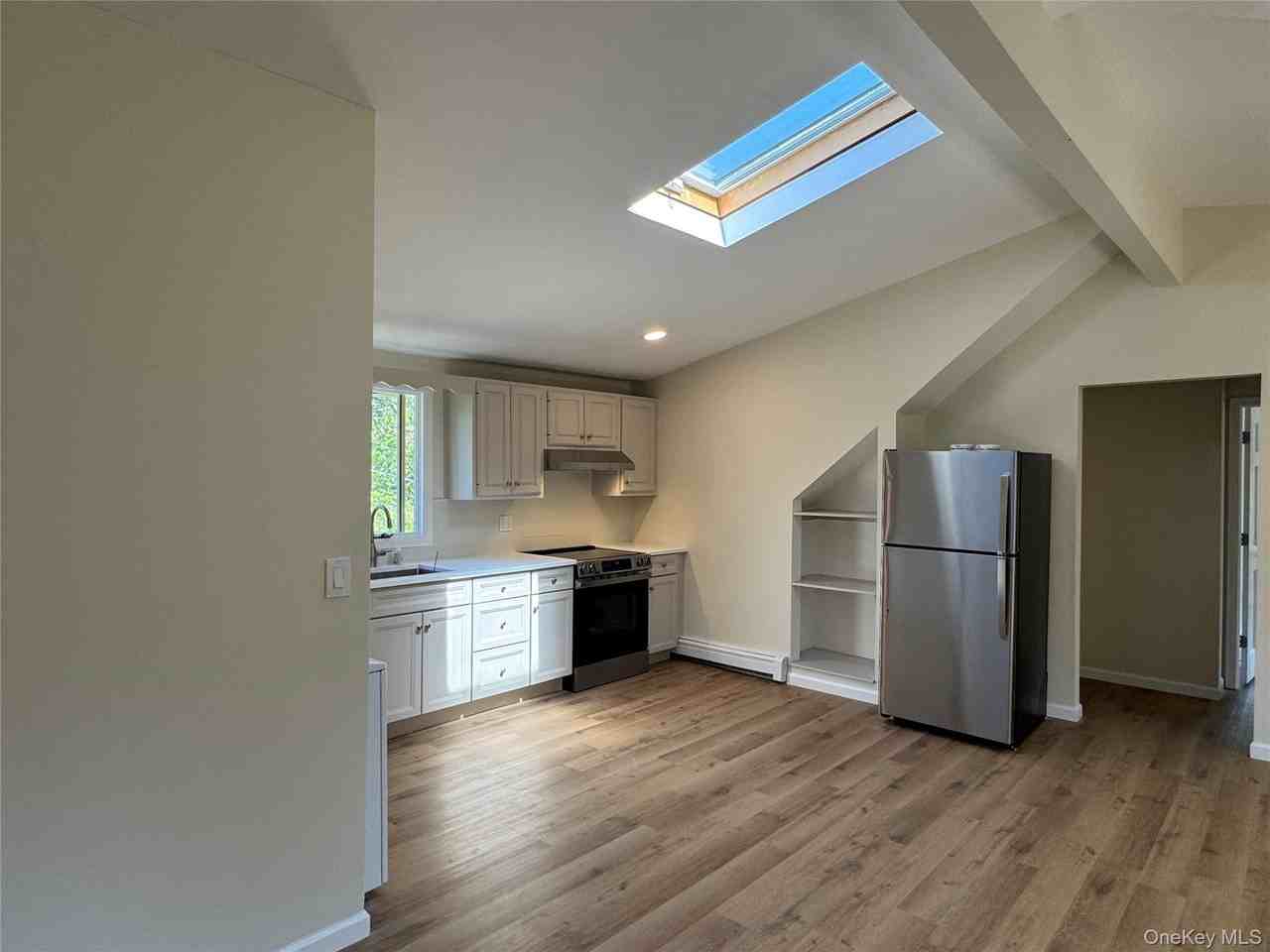 1 Towne Ct - Photo 3 of 22