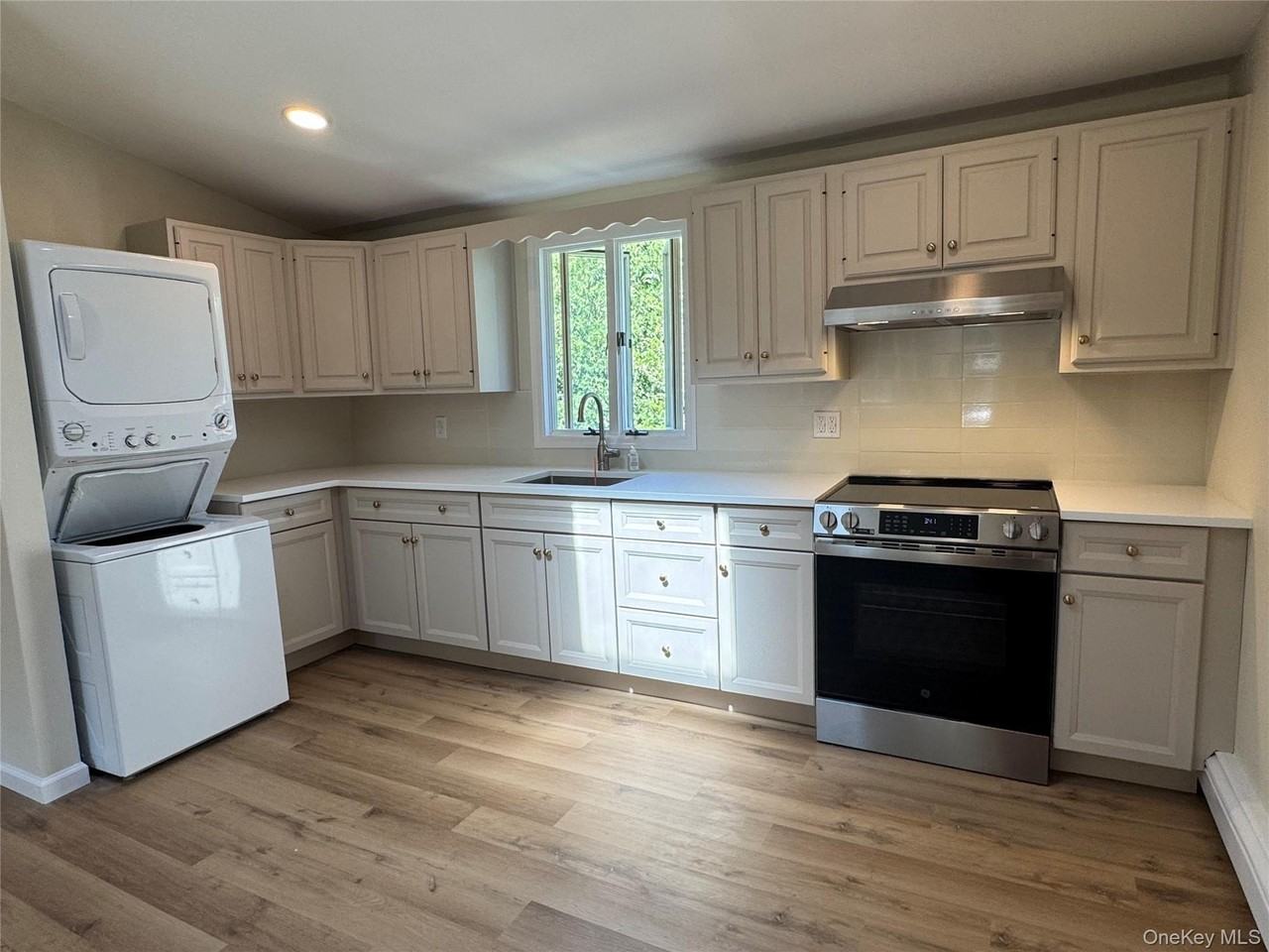 1 Towne Ct - Photo 5 of 22