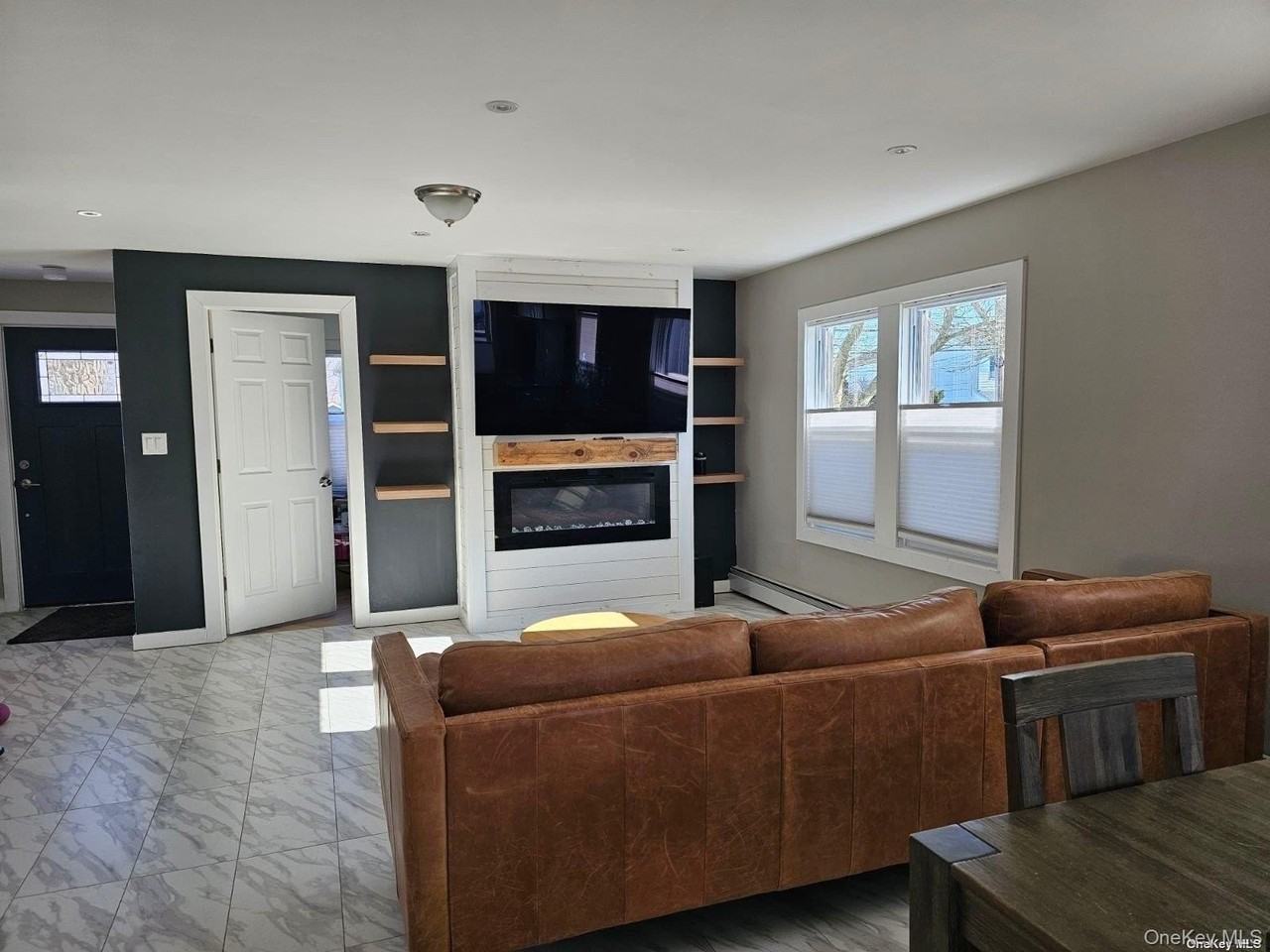 146 Kingston Blvd - Photo 4 of 14
