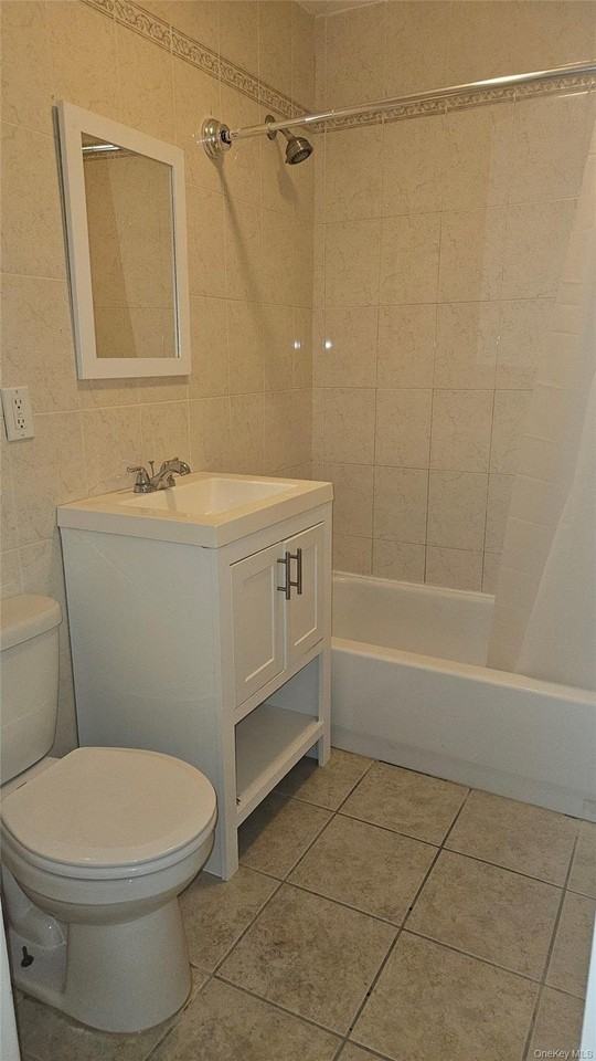 7931 67th Rd #3rdFL - Photo 6 of 7