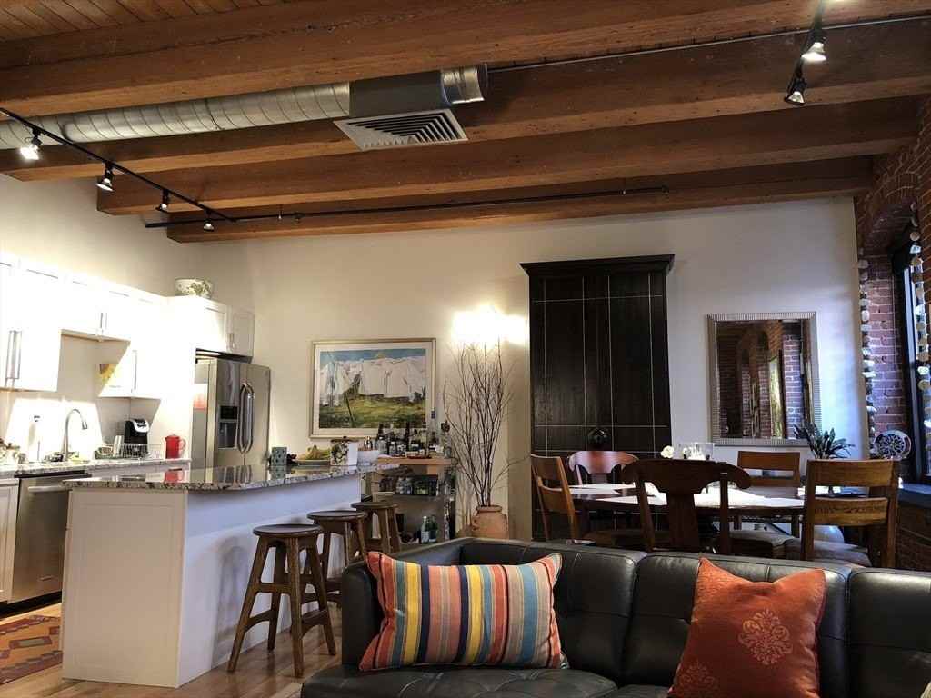 11 Wormwood St #321 - Photo 4 of 15