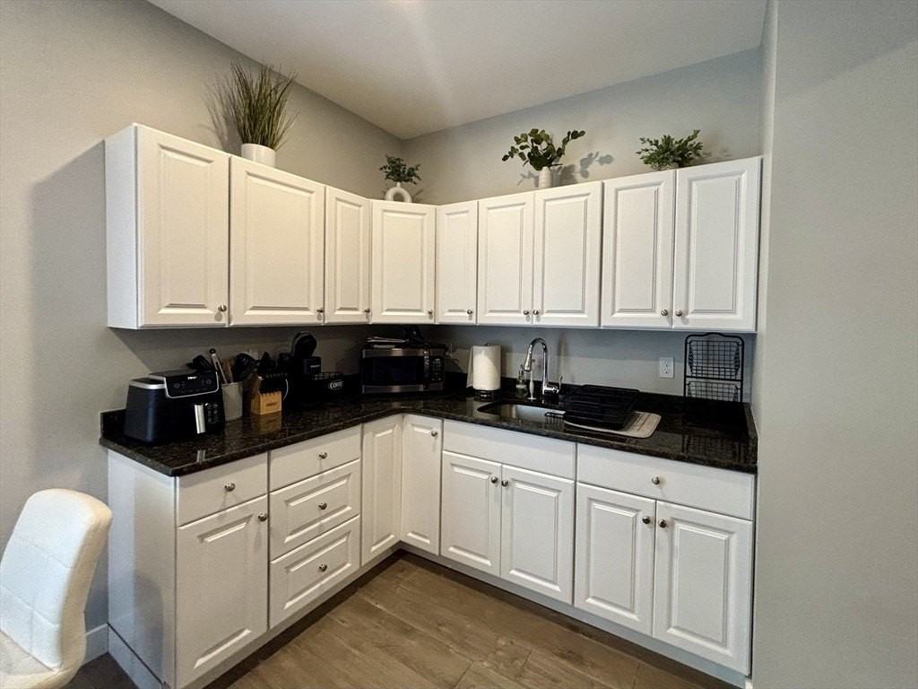 118 Vernon St #2 - Photo 7 of 14