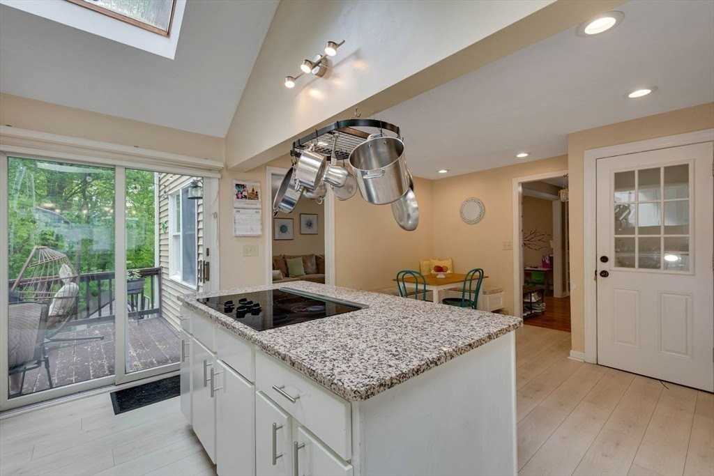 43 Joseph Rd - Photo 6 of 31