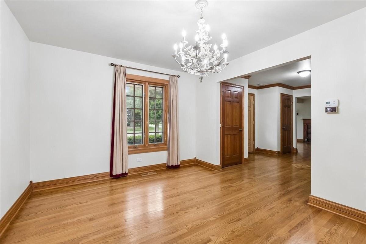 1858 Princeton Cir - Photo 2 of 21
