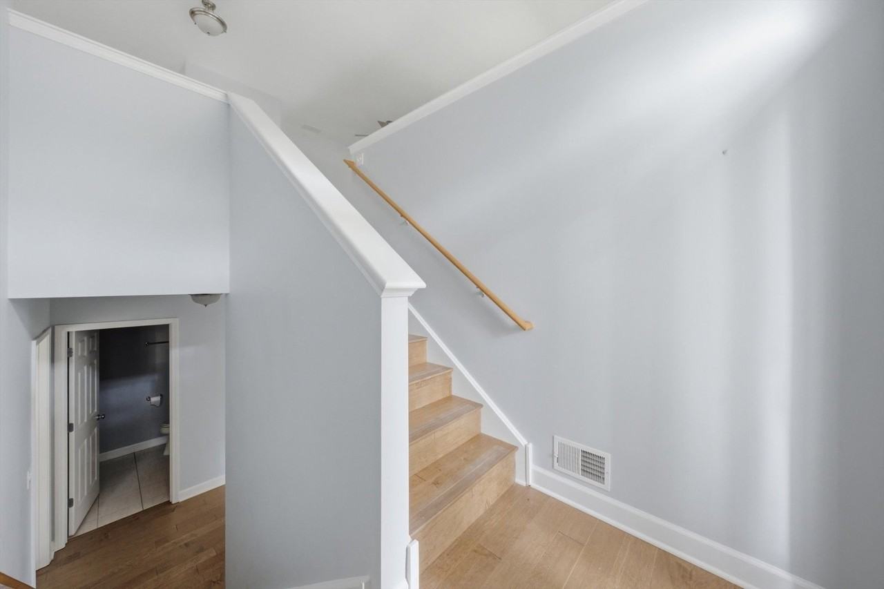 9411 Huber Ct - Photo 2 of 24