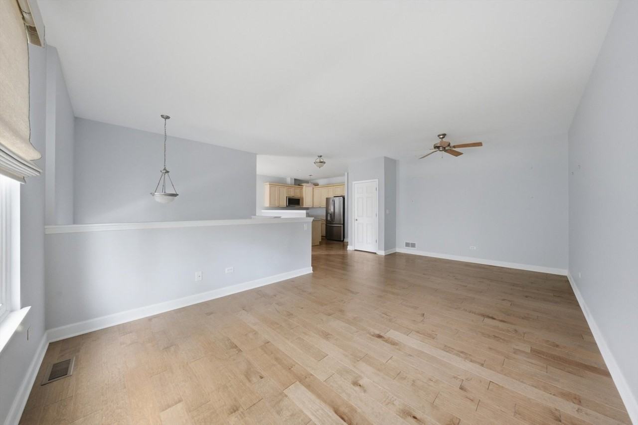 9411 Huber Ct - Photo 6 of 24