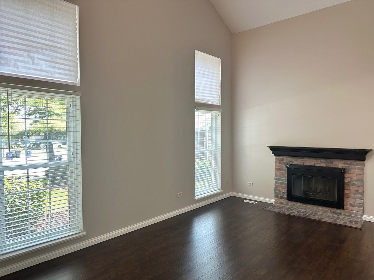 24 Cedar Grove Ct - Photo 2 of 23