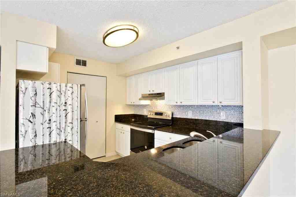 8265 Ibis Club Dr #602 - Photo 3 of 15