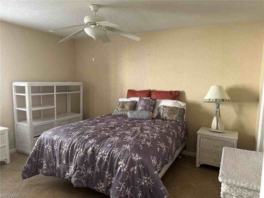 4633 Bayshore Dr #M2 - Photo 6 of 15
