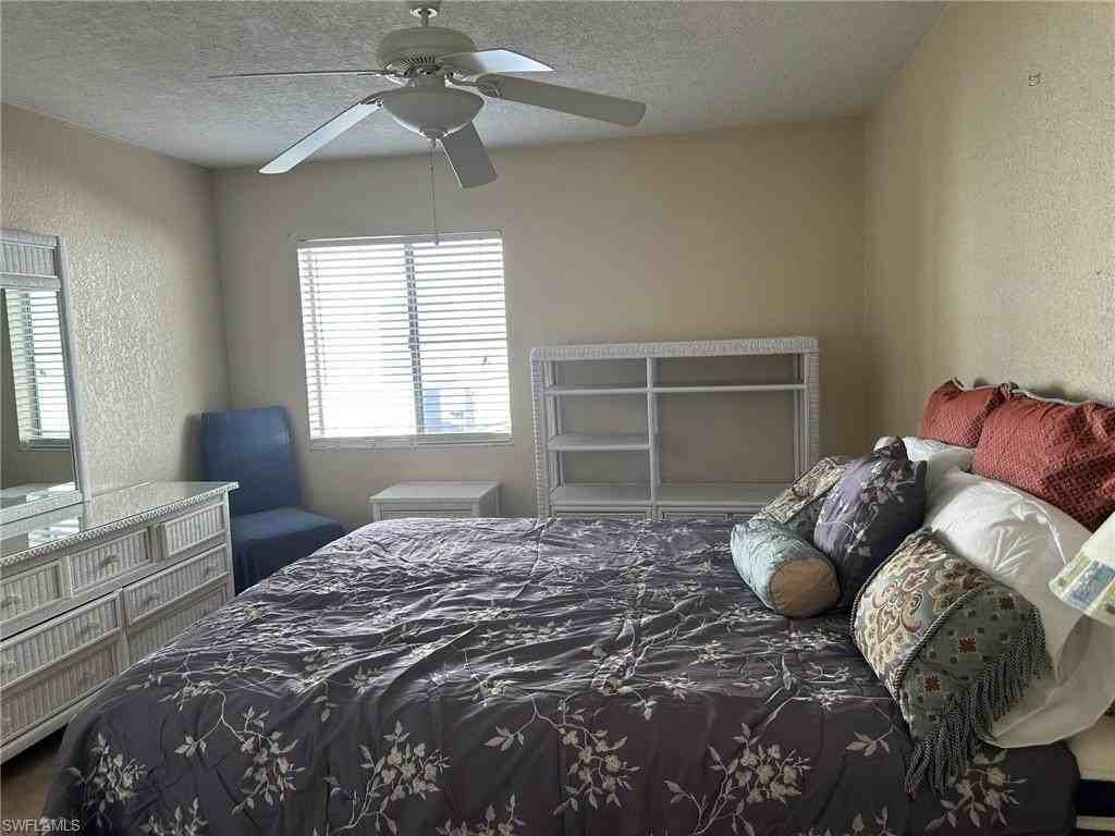 4633 Bayshore Dr #M2 - Photo 7 of 15