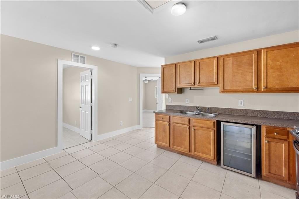909 Jaguar Blvd - Photo 6 of 21