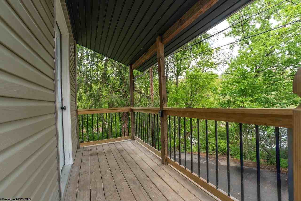 44 Edgehill St - Photo 3 of 43