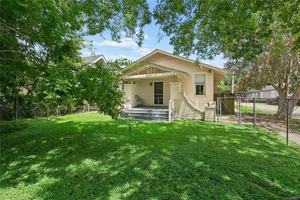 featured image of 2801 Calhoun St