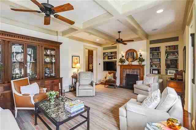 1404 Prytania St #E1 - Photo 7 of 48