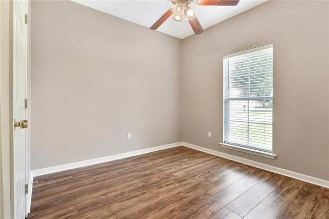115 Pear St - Photo 7 of 10