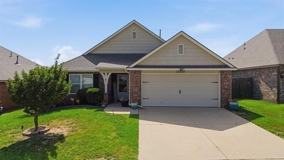 13328 S 21st Pl - Photo 1 of 1