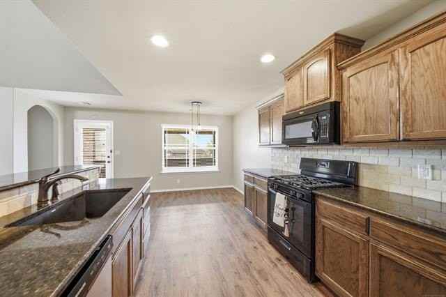 13328 S 21st Pl - Photo 6 of 19
