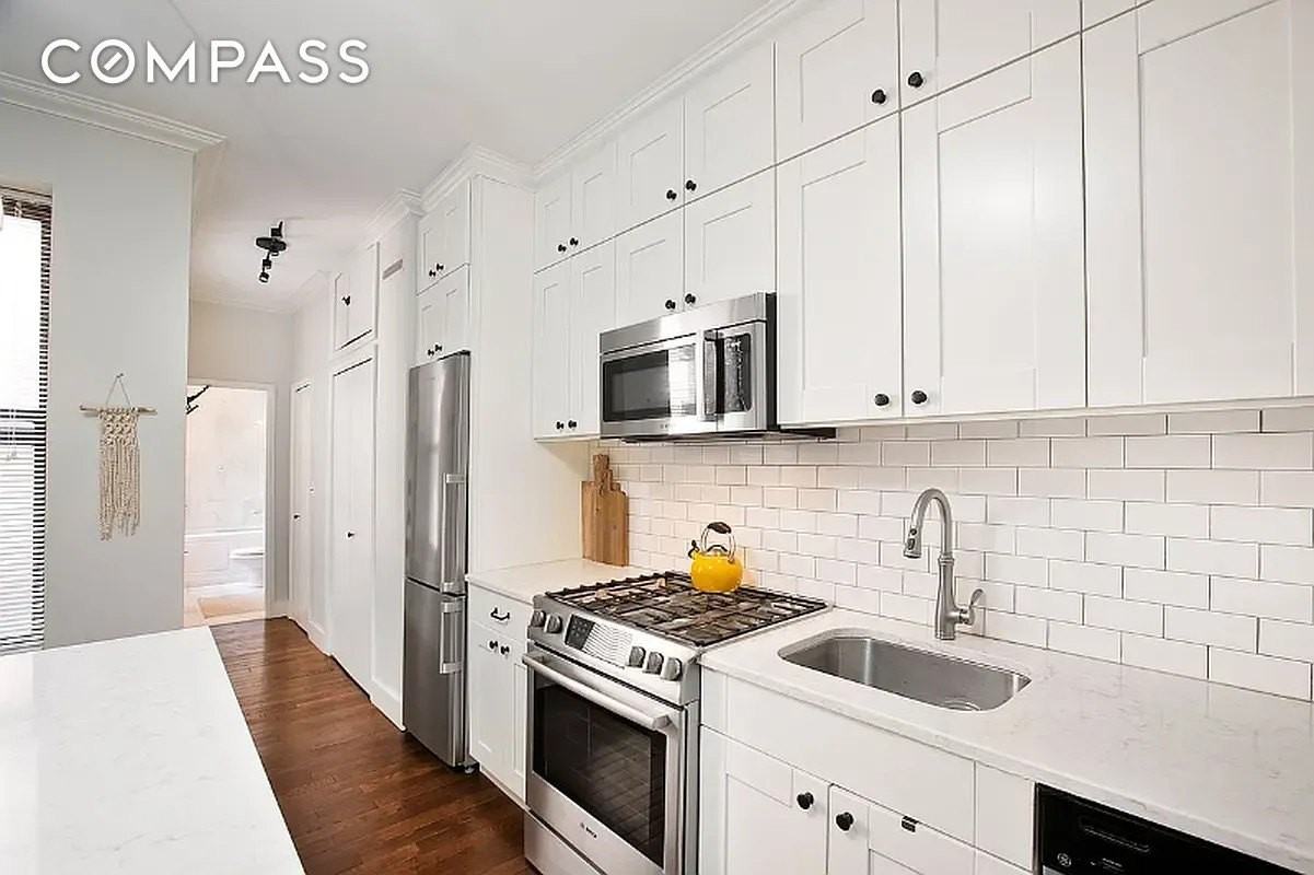 314 W 94th St #5E - Photo 6 of 6