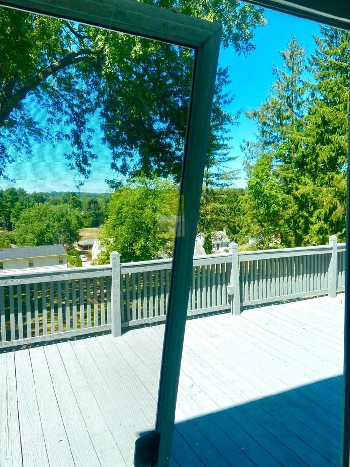 218 Highland Ave - Photo 3 of 22